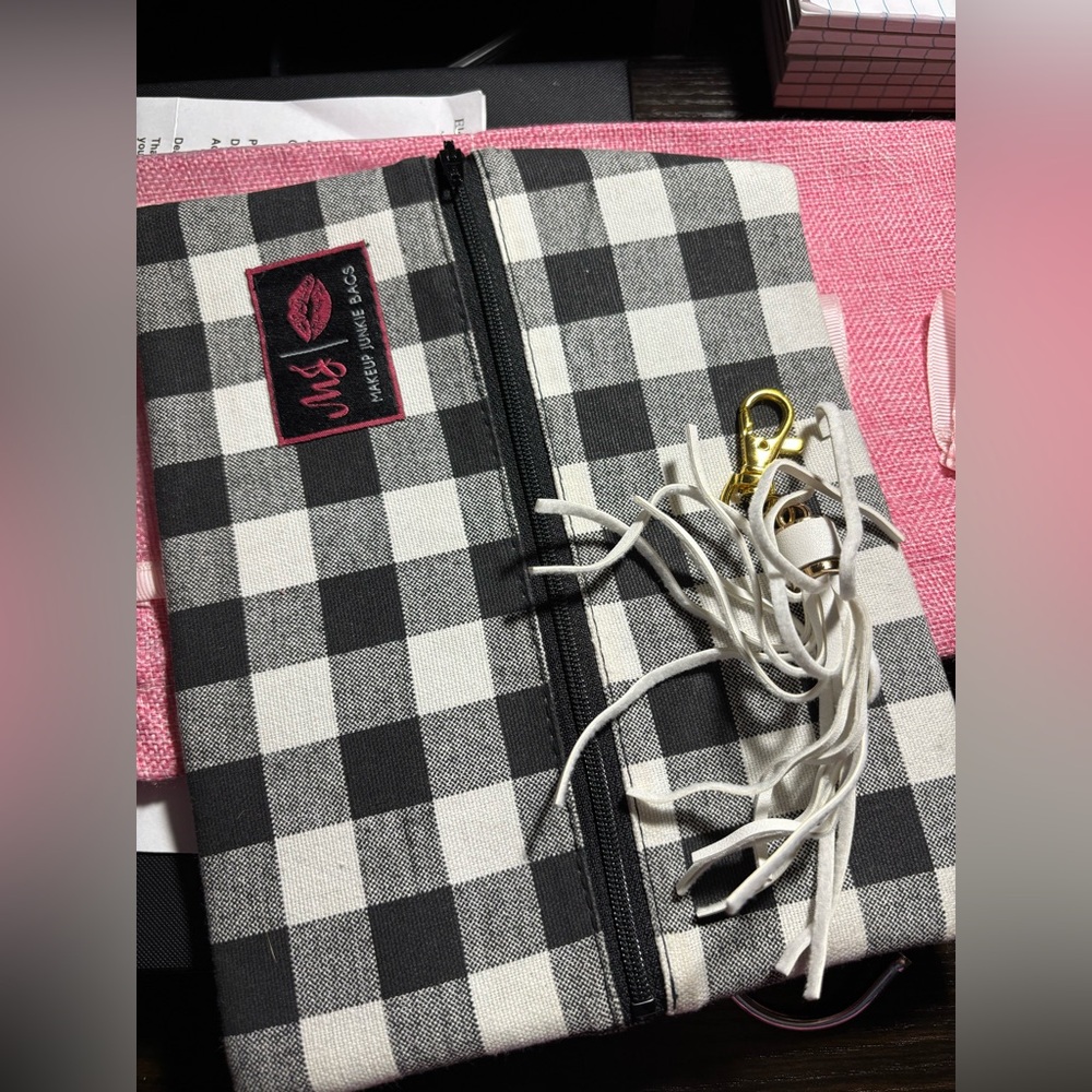 Makeup junkie bag